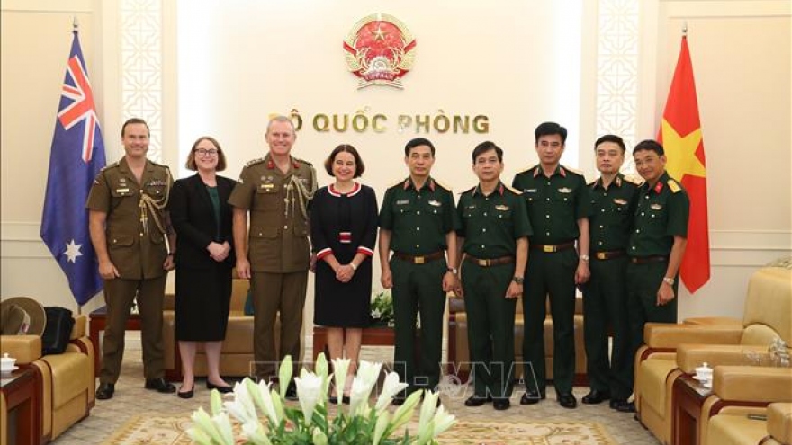 Ambassador’s contributions to Vietnam-Australia strategic partnership praised